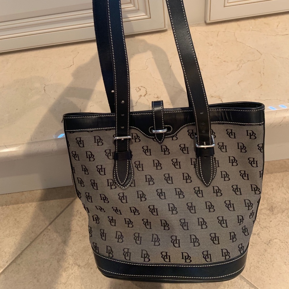 Dooney and Bourke Purse